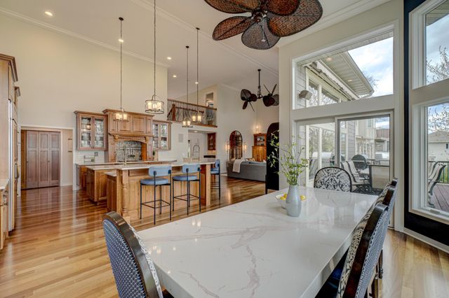 5256 Oxford Street N, Shoreview, MN 55126