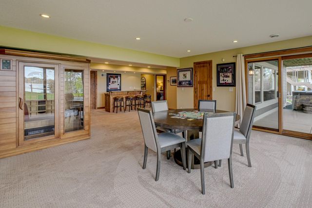 5256 Oxford Street N, Shoreview, MN 55126