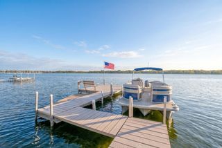 5256 Oxford Street N, Shoreview, MN 55126