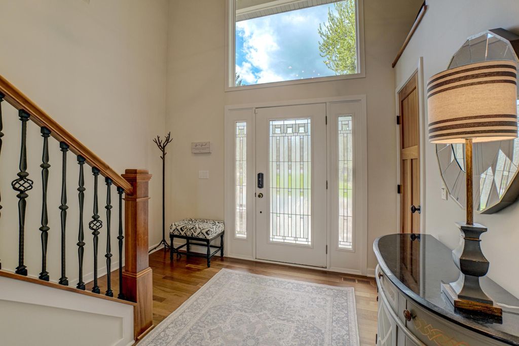 5256 Oxford Street N, Shoreview, MN 55126 — photo 5