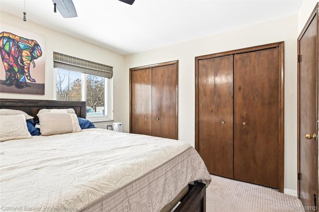 4904 Lake Grove Drive, White Lake Charter Township, MI 48383