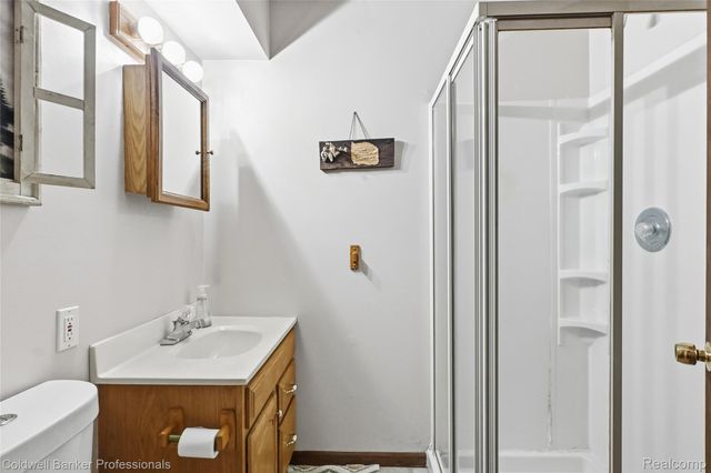 4904 Lake Grove Drive, White Lake Charter Township, MI 48383