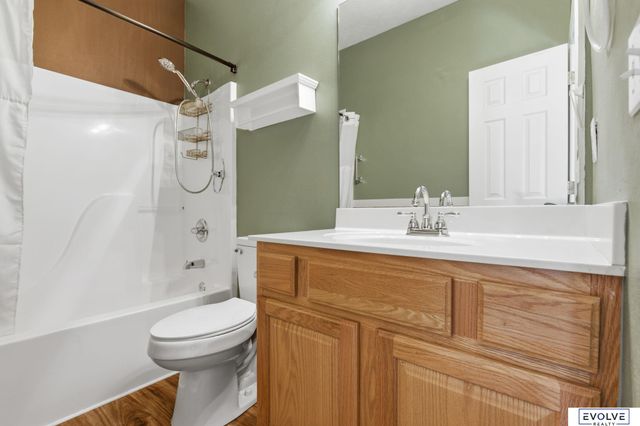 15062 Redman Avenue, Omaha, NE 68116