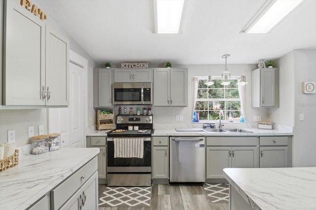 8370 N FIREFLY TERRACE, Crystal River, FL 34428