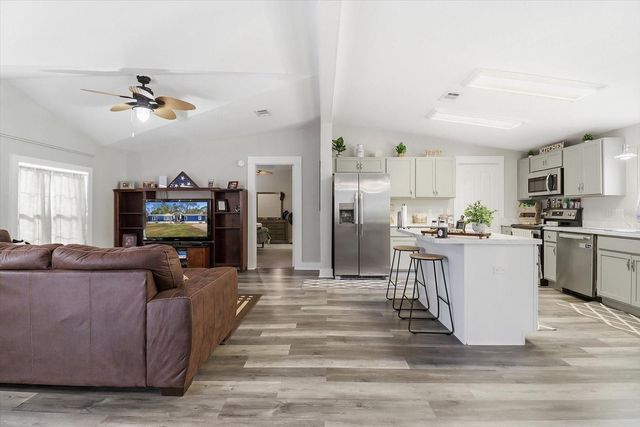 8370 N FIREFLY TERRACE, Crystal River, FL 34428