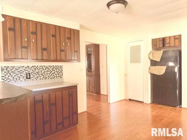 302 WHITE OAK Drive, Morton, IL 61550