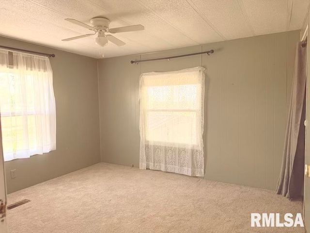 302 WHITE OAK Drive, Morton, IL 61550