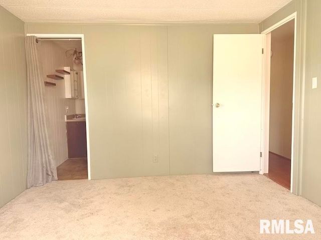 302 WHITE OAK Drive, Morton, IL 61550
