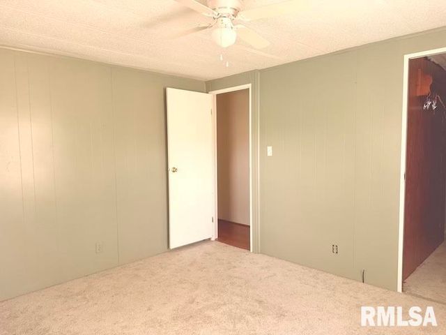 302 WHITE OAK Drive, Morton, IL 61550