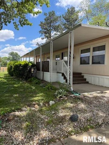 302 WHITE OAK Drive, Morton, IL 61550