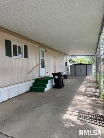 302 WHITE OAK Drive, Morton, IL 61550