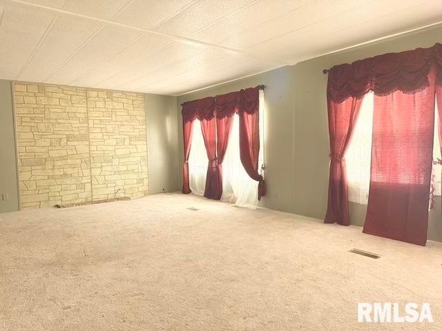 302 WHITE OAK Drive, Morton, IL 61550