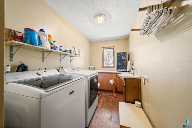 27053 S Tallgrass Ave Avenue, Sioux Falls, SD 57108