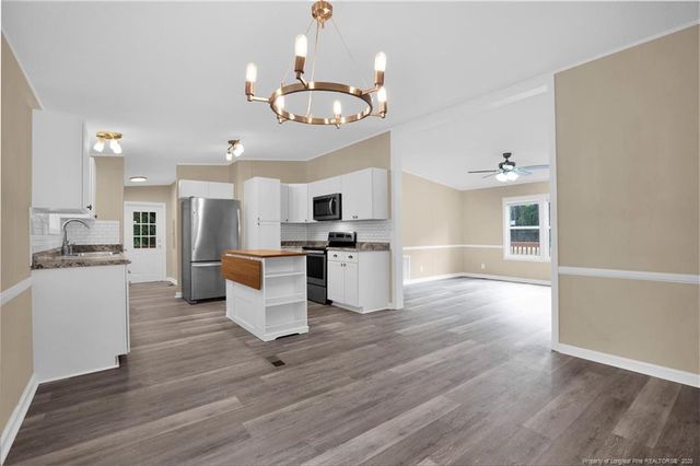 6672 Cedar Creek Road, Fayetteville, NC 28312