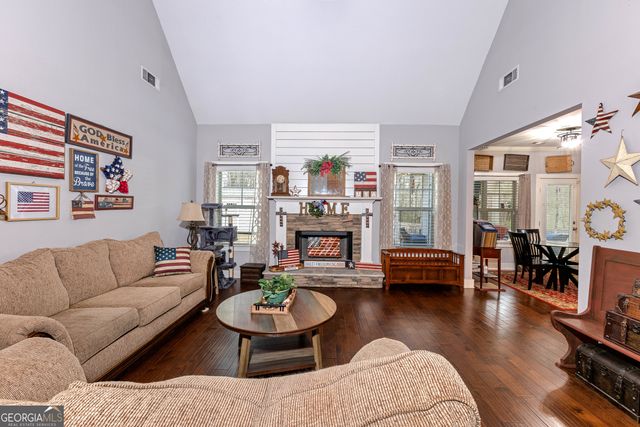 1037 Ashley Glen Drive, Williamson, GA 30292