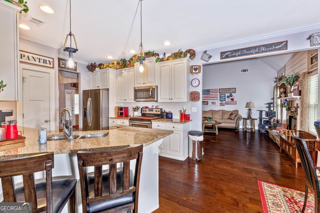 1037 Ashley Glen Drive, Williamson, GA 30292