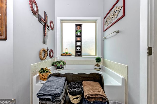 1037 Ashley Glen Drive, Williamson, GA 30292