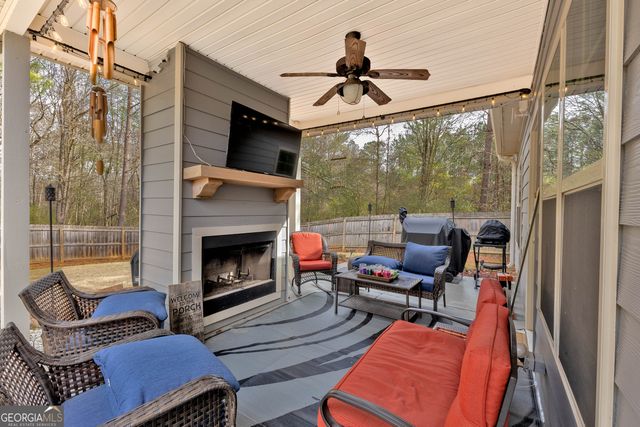 1037 Ashley Glen Drive, Williamson, GA 30292