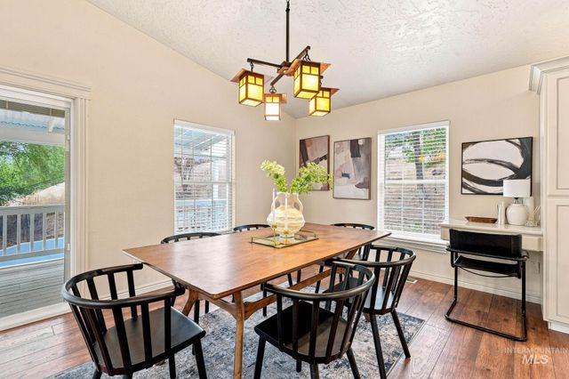 2442 W Hill Rd, Boise, ID 83702