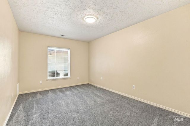 2442 W Hill Rd, Boise, ID 83702