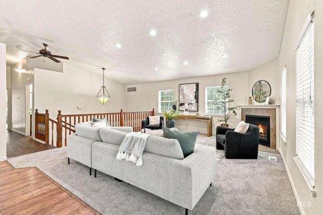 2442 W Hill Rd, Boise, ID 83702