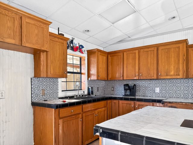 110 Red Bud, Jefferson, TX 75657