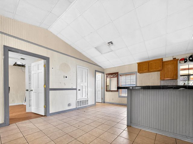 110 Red Bud, Jefferson, TX 75657