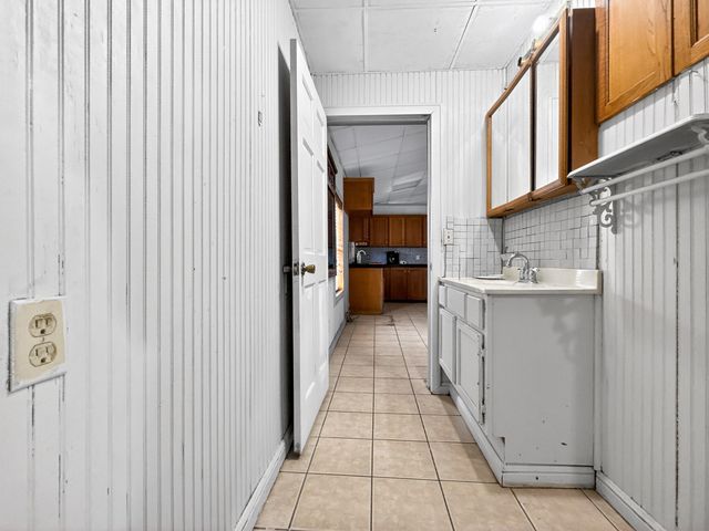 110 Red Bud, Jefferson, TX 75657