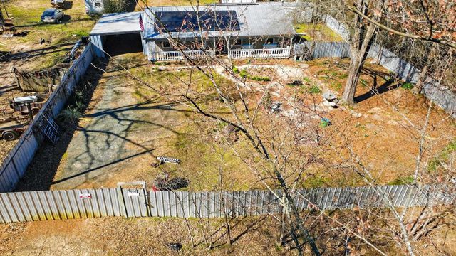 110 Red Bud, Jefferson, TX 75657