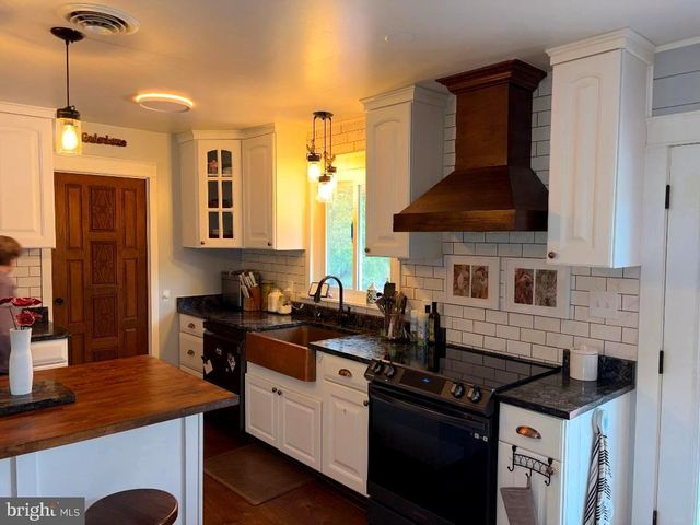 2615 WHITT RD, Kingsville, MD 21087