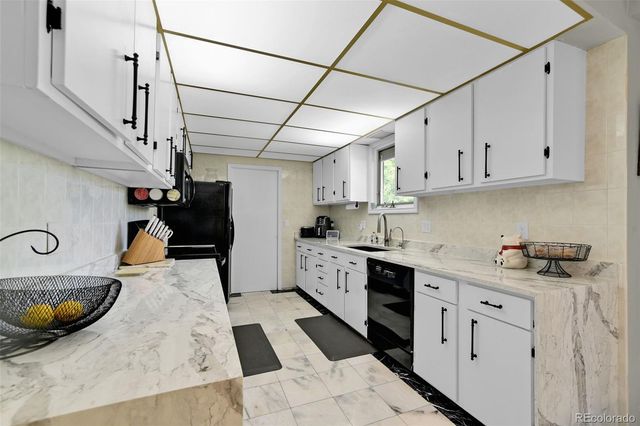 8122 Ammons Way, Arvada, CO 80005