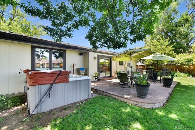 8122 Ammons Way, Arvada, CO 80005