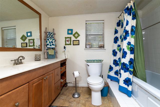 1009 Mesquite Point, Lake Bridgeport, TX 76426