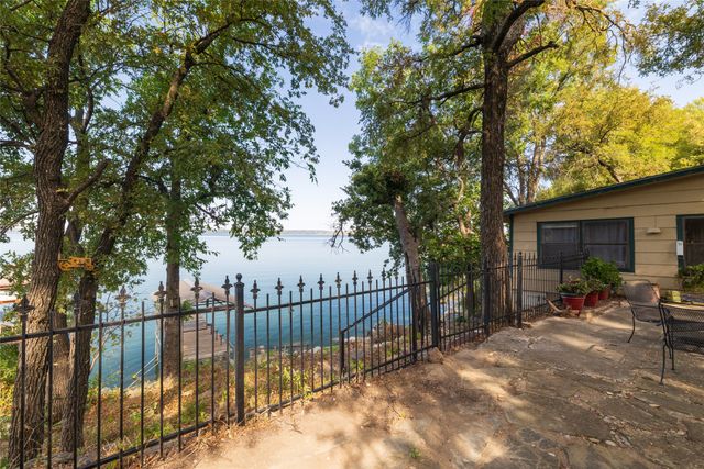 1009 Mesquite Point, Lake Bridgeport, TX 76426