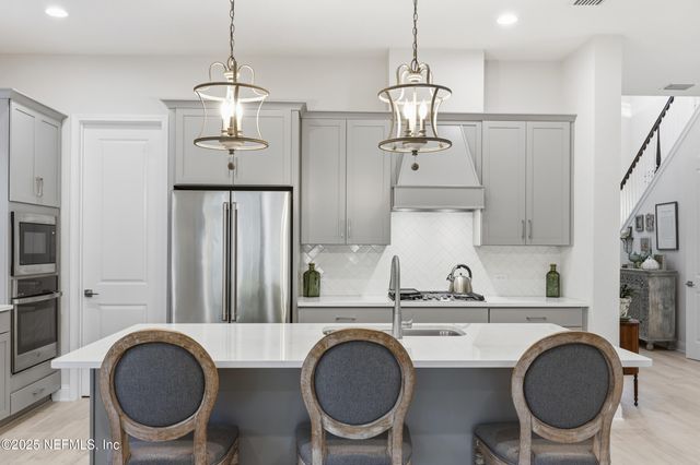 10339 INNOVATION Way, Jacksonville, FL 32256