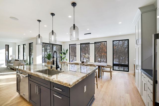 1125 Tyrol Trail, Golden Valley, MN 55416