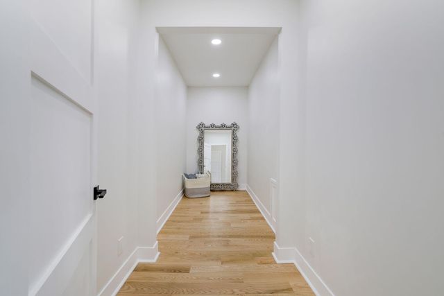 1125 Tyrol Trail, Golden Valley, MN 55416