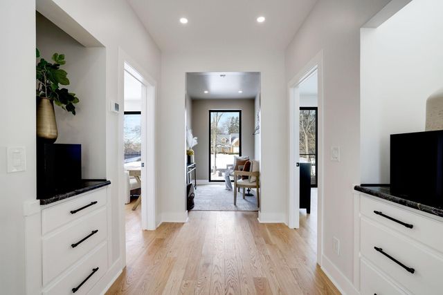 1125 Tyrol Trail, Golden Valley, MN 55416