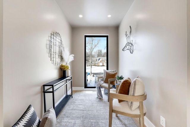 1125 Tyrol Trail, Golden Valley, MN 55416