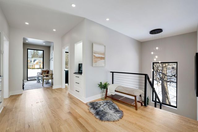 1125 Tyrol Trail, Golden Valley, MN 55416