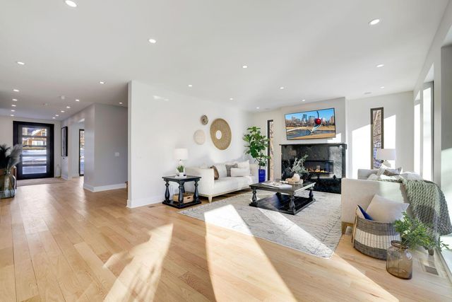 1125 Tyrol Trail, Golden Valley, MN 55416