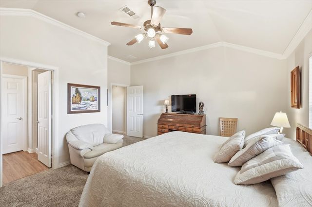 9621 Applewood Trail, Denton, TX 76207