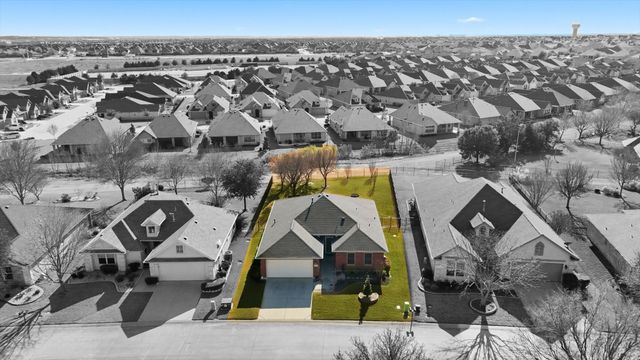 9621 Applewood Trail, Denton, TX 76207