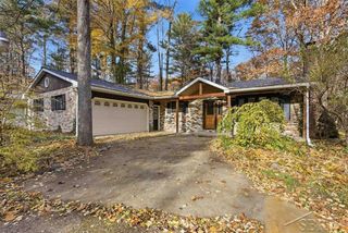 930 W Walter Road, Sanford, MI 48657