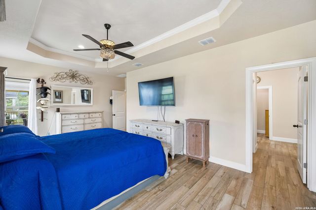 9691 Crow Ln, Adkins, TX 78101
