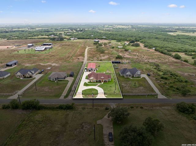 9691 Crow Ln, Adkins, TX 78101