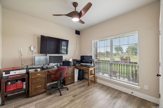 9691 Crow Ln, Adkins, TX 78101