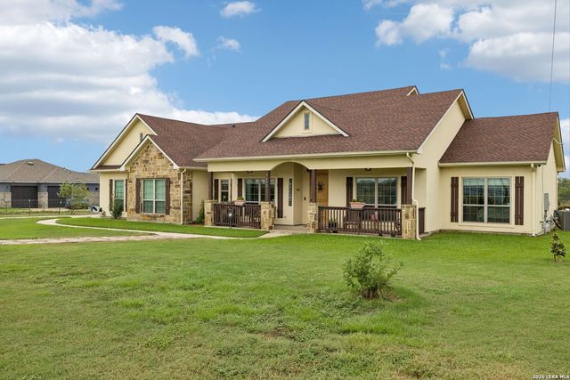 9691 Crow Ln, Adkins, TX 78101