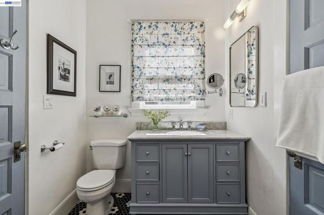 2200 San Jose Ave, Alameda, CA 94501