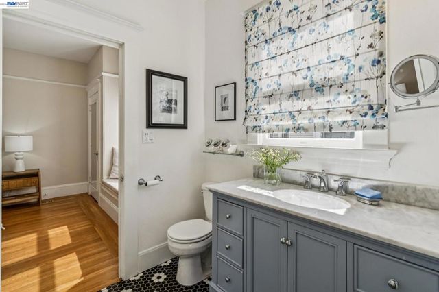 2200 San Jose Ave, Alameda, CA 94501